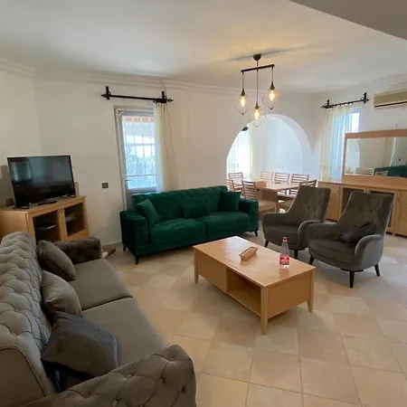 Jasmine Oeluedeniz , 5 Bedroom * フェティエ