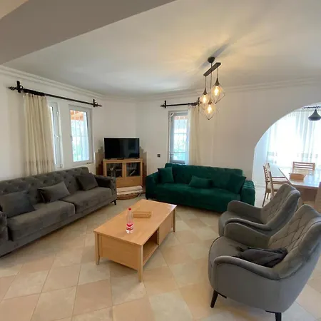 Jasmine Oeluedeniz , 5 Bedroom ヴィラ